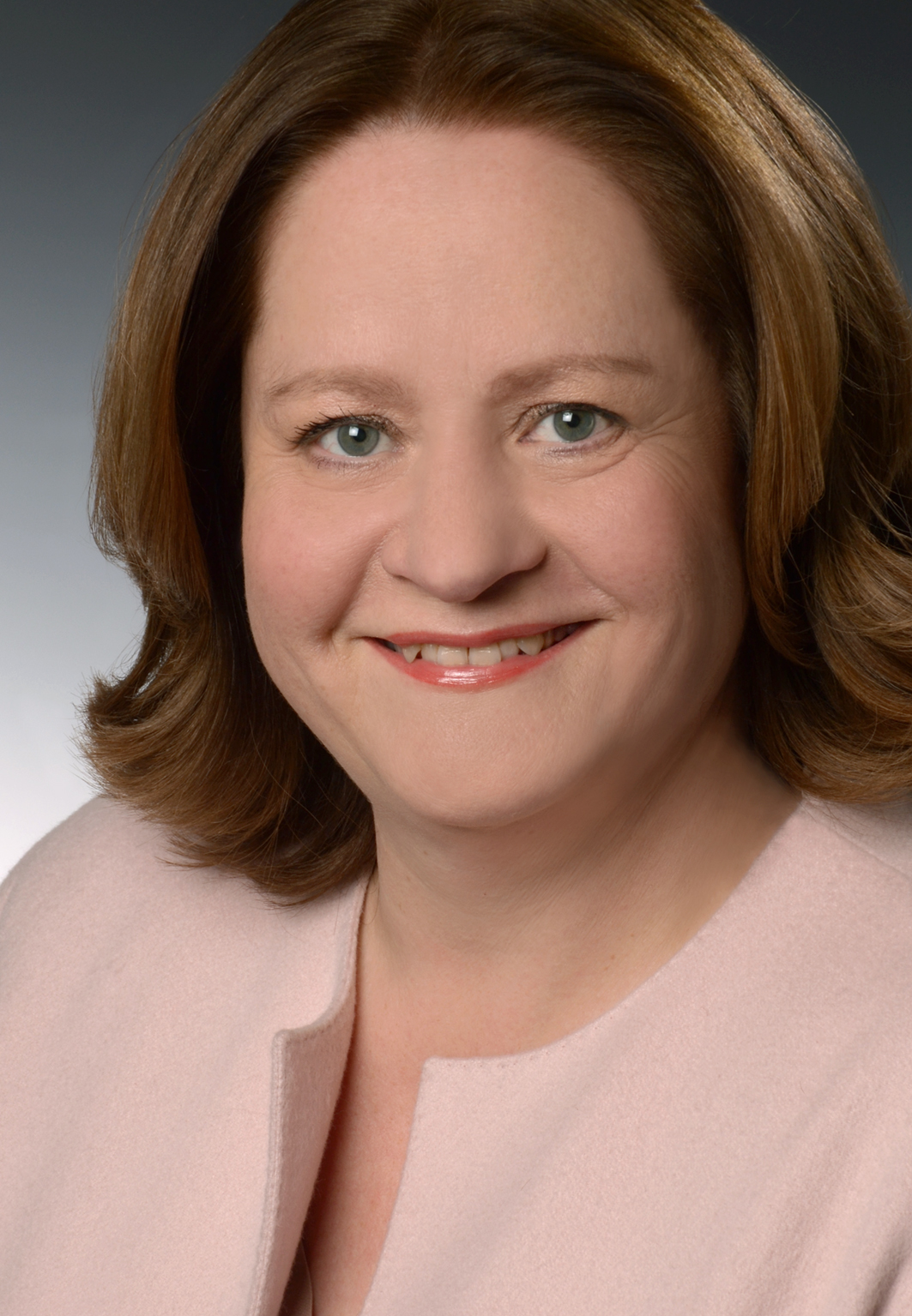 Dr. Regina Steil